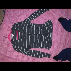 Grey and white stripe top. Ties at waist